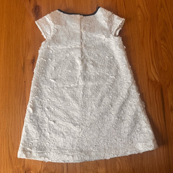 Baby Gap Ribbon Rose Embroidered Dress White Special Occasion Size 4T - Picture 3 of 8